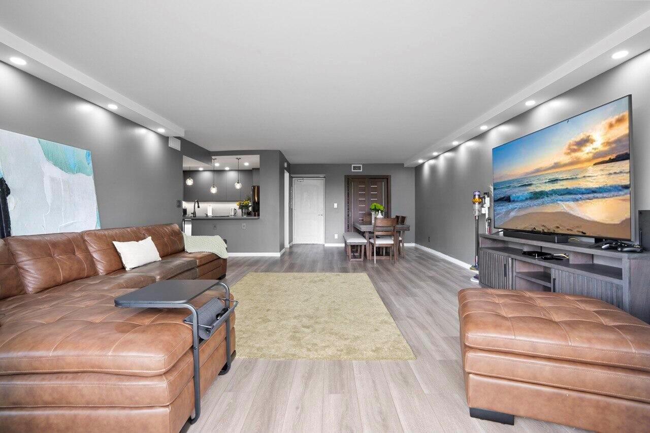 ARLEN HOUSE EAST CONDO - Residential