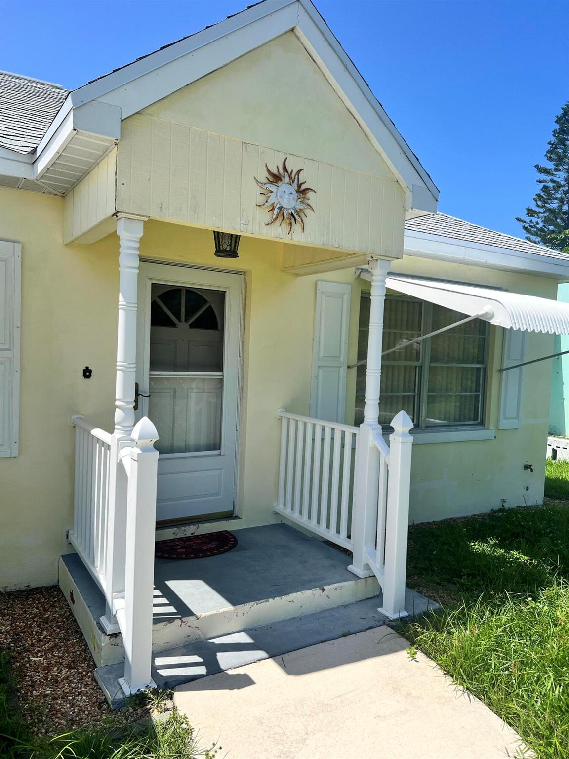 Come relax in this charming 2 bedroom, 1 bath home 3 blocks from the ocean! Perfect location close to shops, restaurants, the Fort Pierce Inlet, and Downtown Fort Pierce. This home features 2 bedrooms, 1 bath, separate living, dining space and an extra den with a 1 car garage. Brand new plank flooring and fresh paint make this home a must see! This home also includes a detached garage in your private, fenced back yard- perfect for extra storage! 1 small dog will be considered with a $250 non-refundable pet fee- NO AGGRESSIVE BREEDS! This home is a true gem on South Hutchinson Island and waiting for you to call it home! Don't miss this opportunity to rent your little piece of paradise!