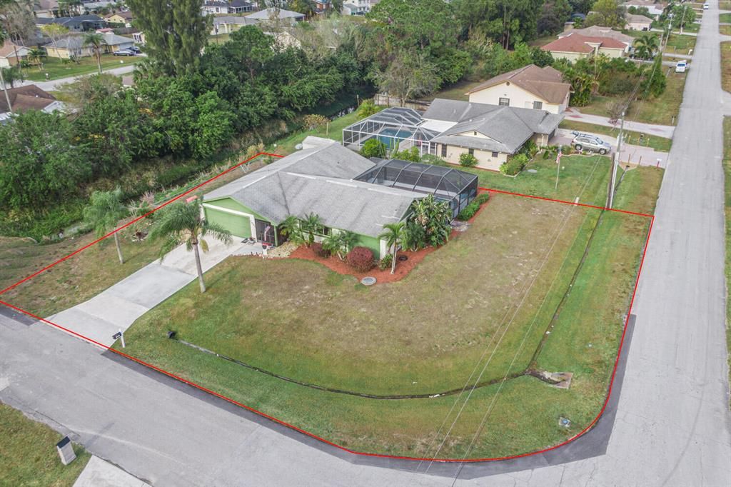 Photo of 1091 SE Preston Lane, Port Saint Lucie, FL 34983 (MLS # R10691134)