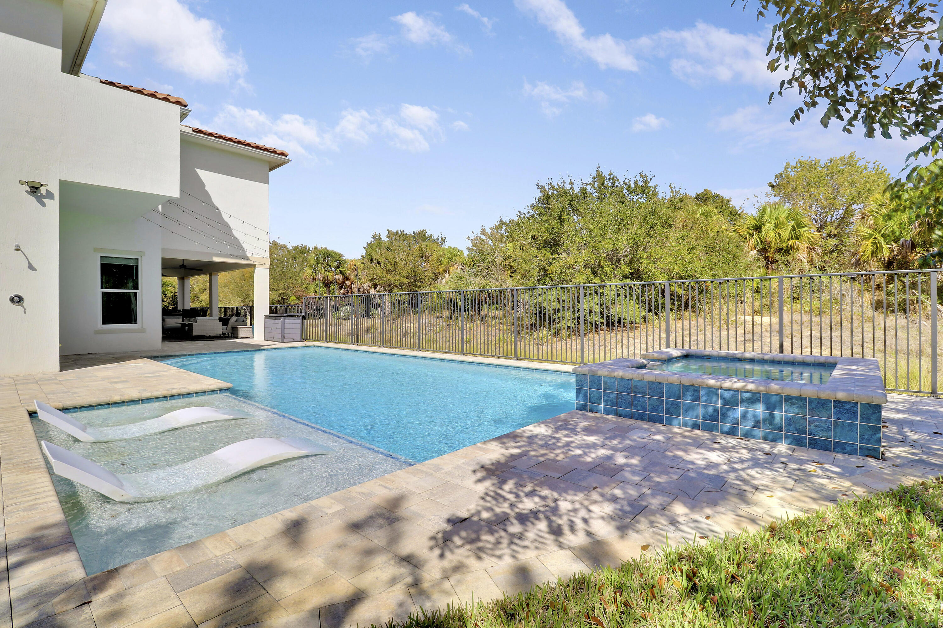 Langford Landing - Residential