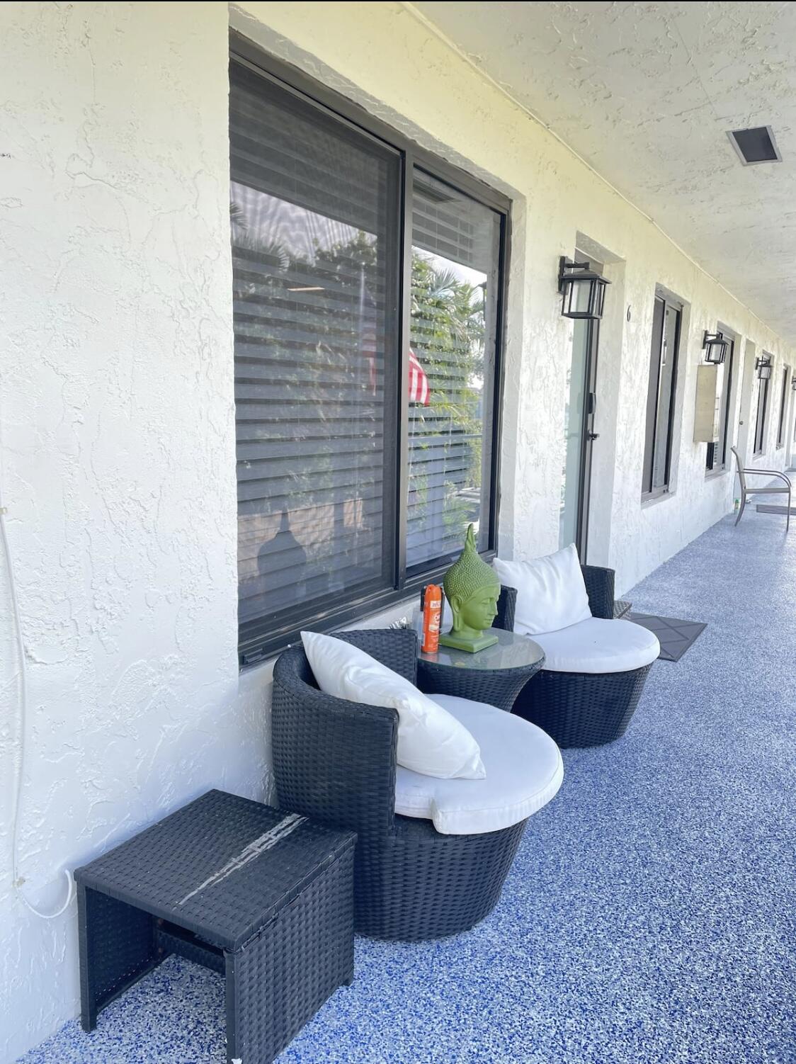 PALM BEACH SHORES - Residential Income