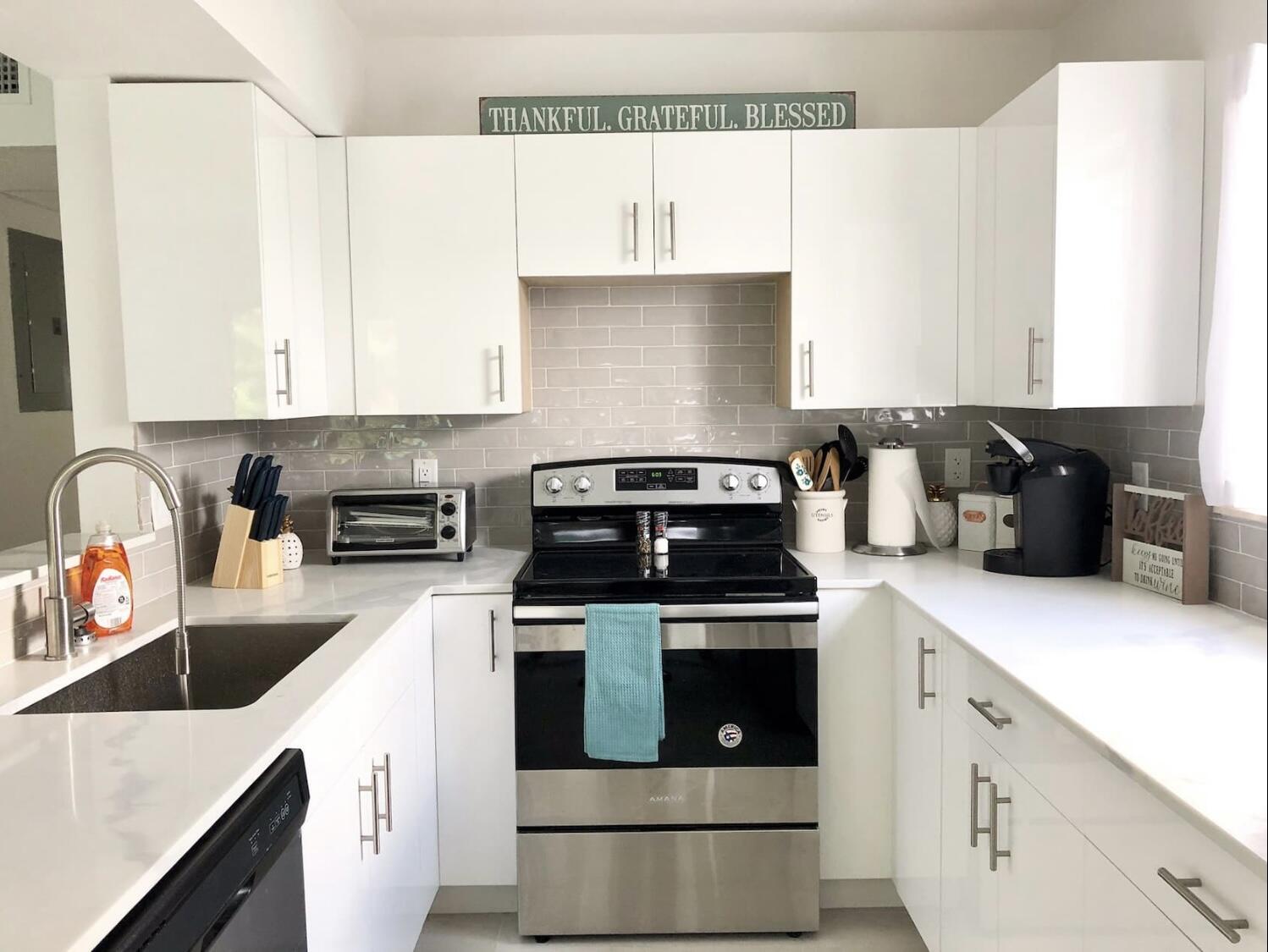 PALM BEACH SHORES - Residential Income