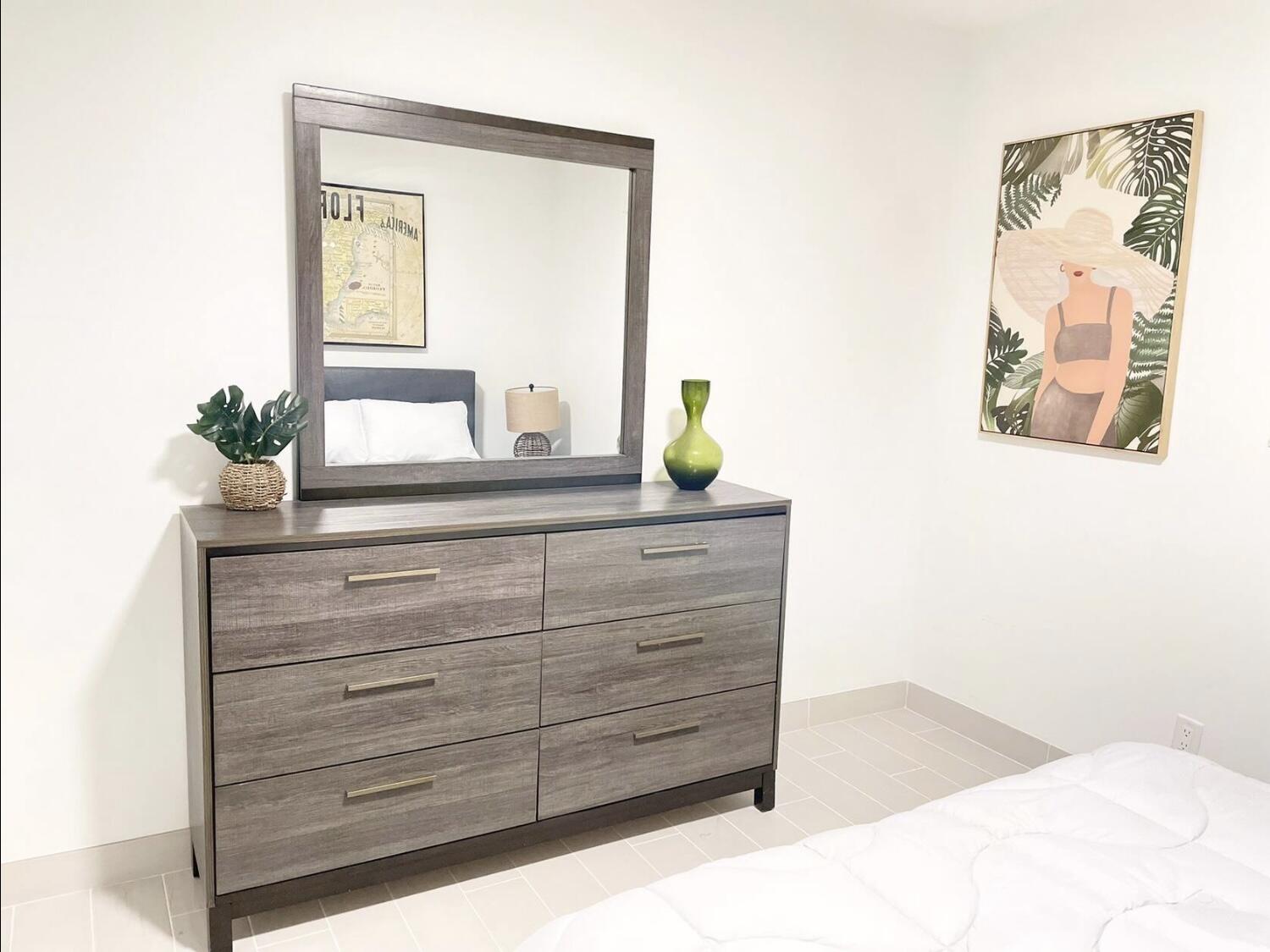 PALM BEACH SHORES - Residential Income