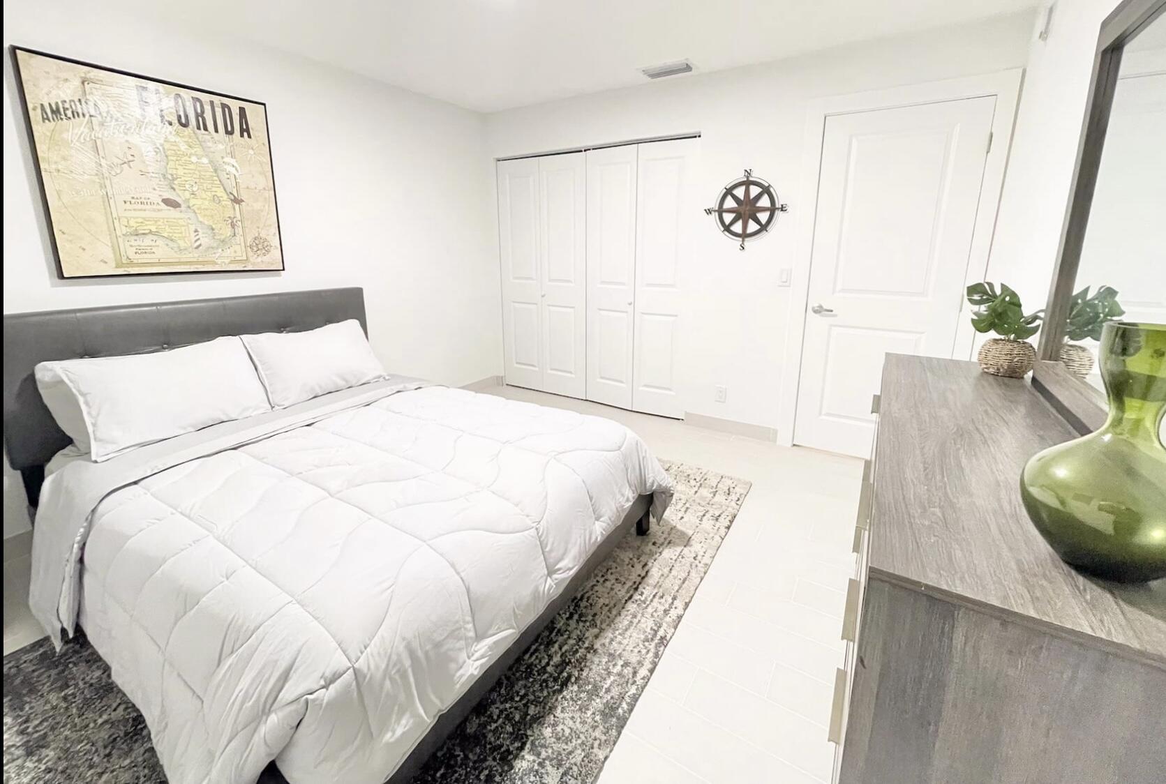 PALM BEACH SHORES - Residential Income