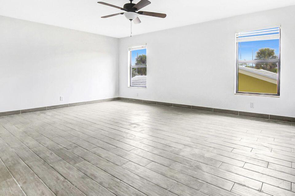 PALM BEACH SHORES - Residential Income