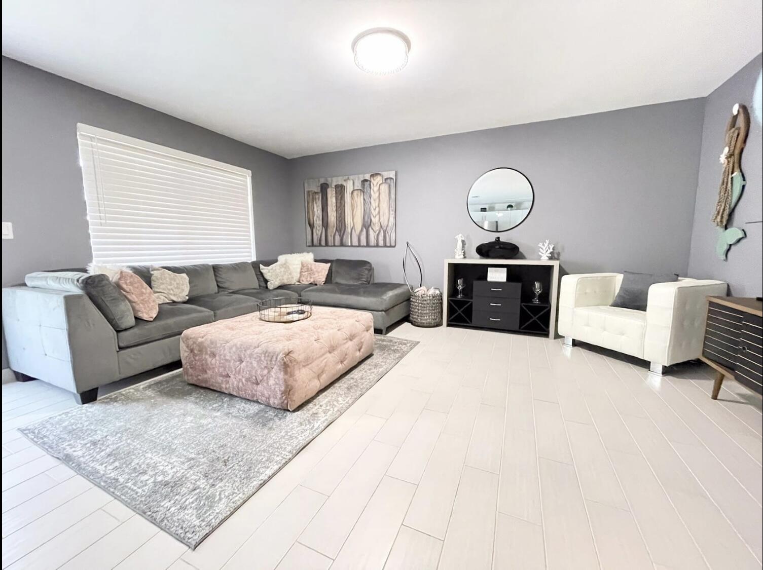 PALM BEACH SHORES - Residential Income