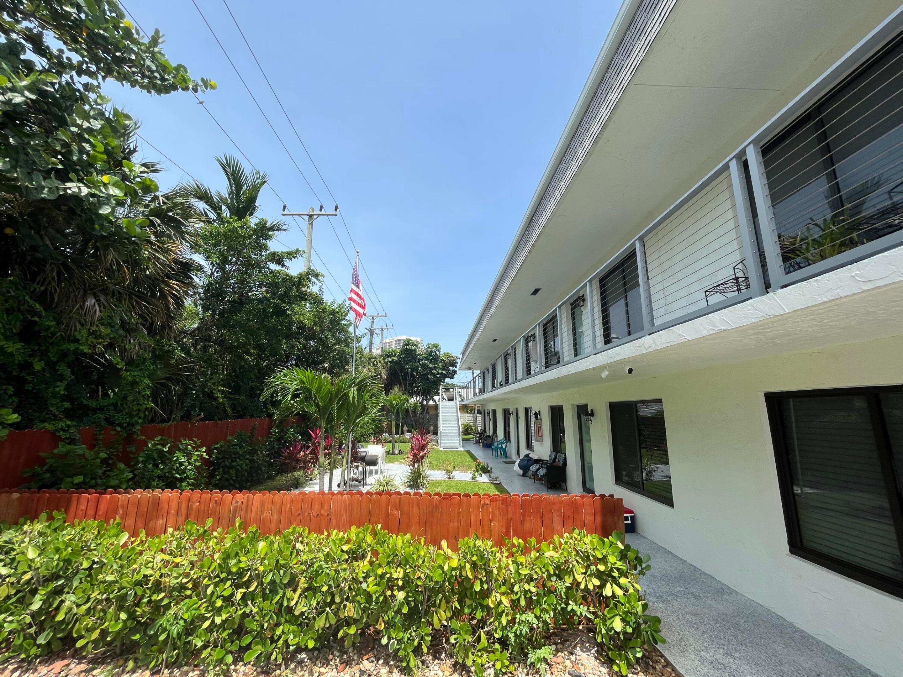 PALM BEACH SHORES - Residential Income