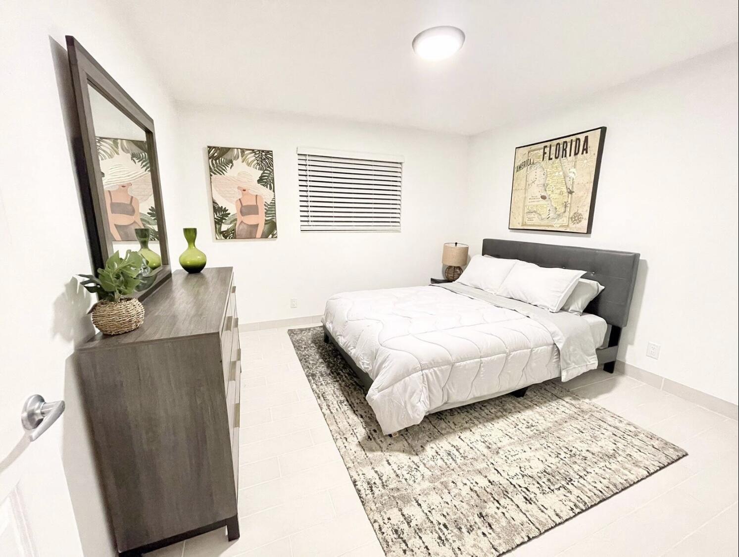 PALM BEACH SHORES - Residential Income