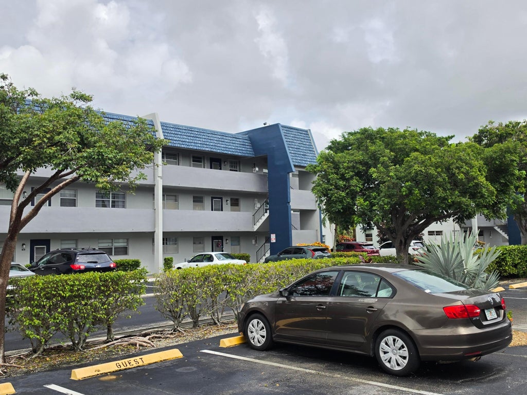 Photo of 7847 Golf Cir Drive #101, Margate, FL 33063 (MLS # B26083492)