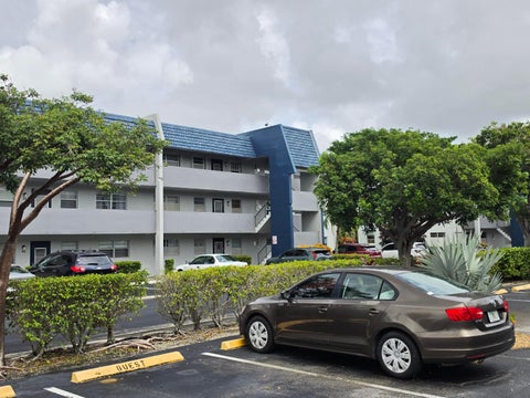 Tiny photo for 7847 Golf Cir Drive #101, Margate, FL 33063 (MLS # B26083492)