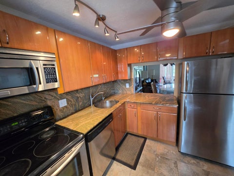 Tiny photo for 7847 Golf Cir Drive #101, Margate, FL 33063 (MLS # B26083492)