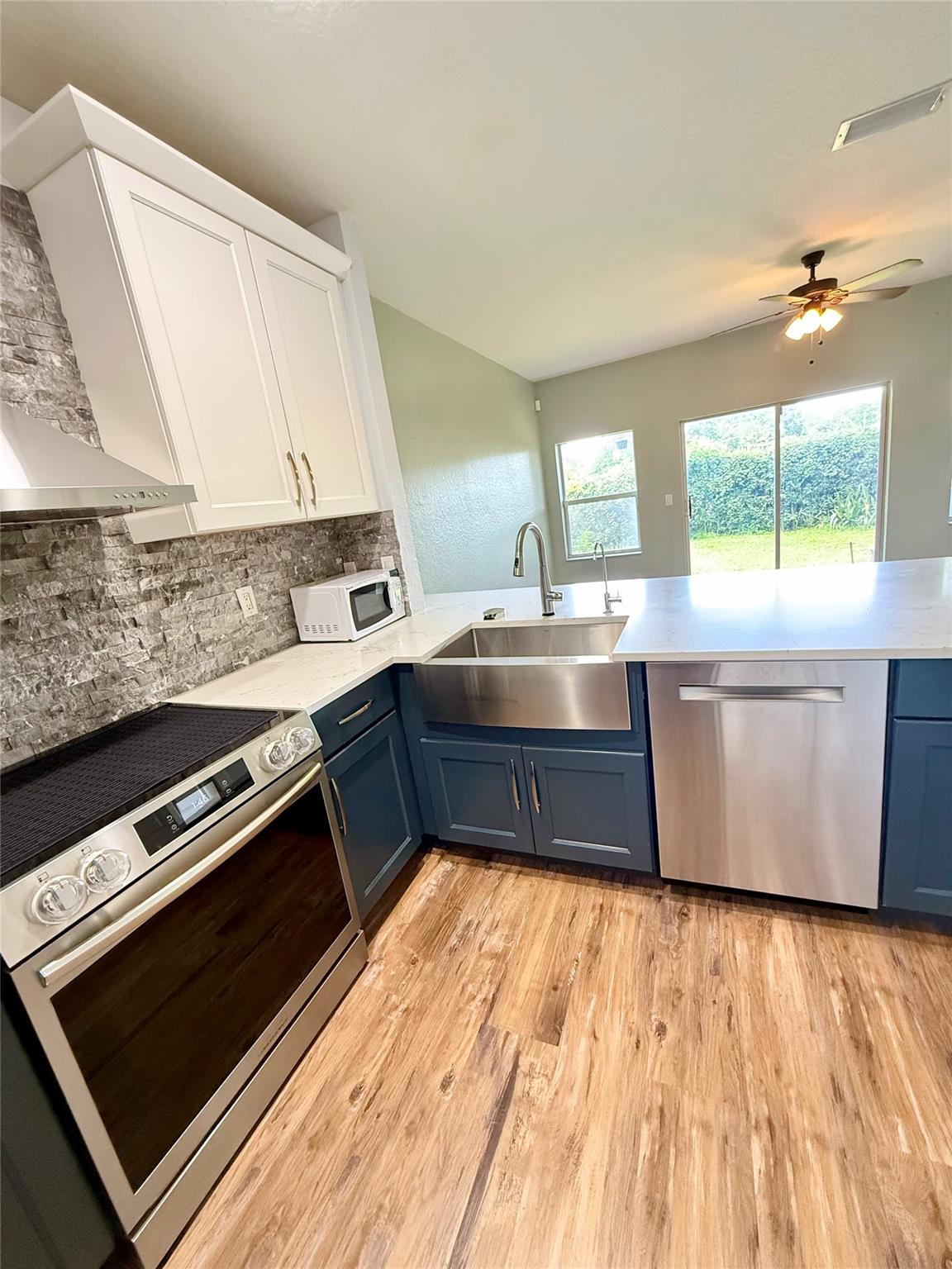 3329 NW 29th Ct