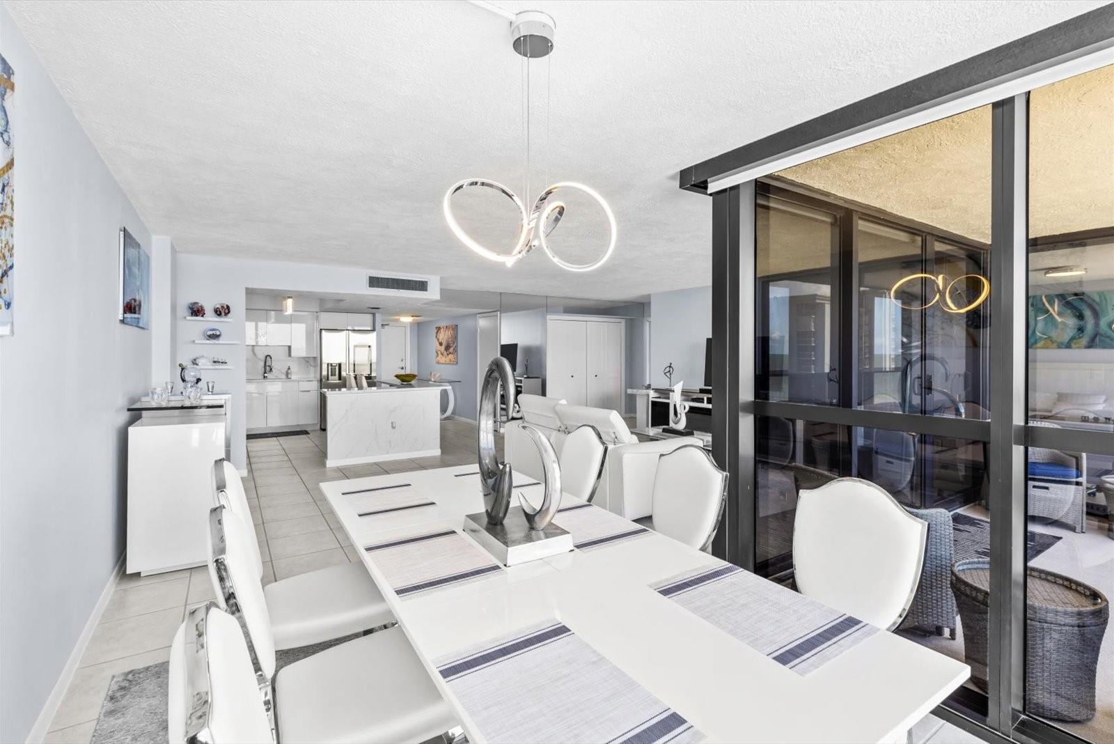 HUTCHINSON ISLAND CLUB - Residential