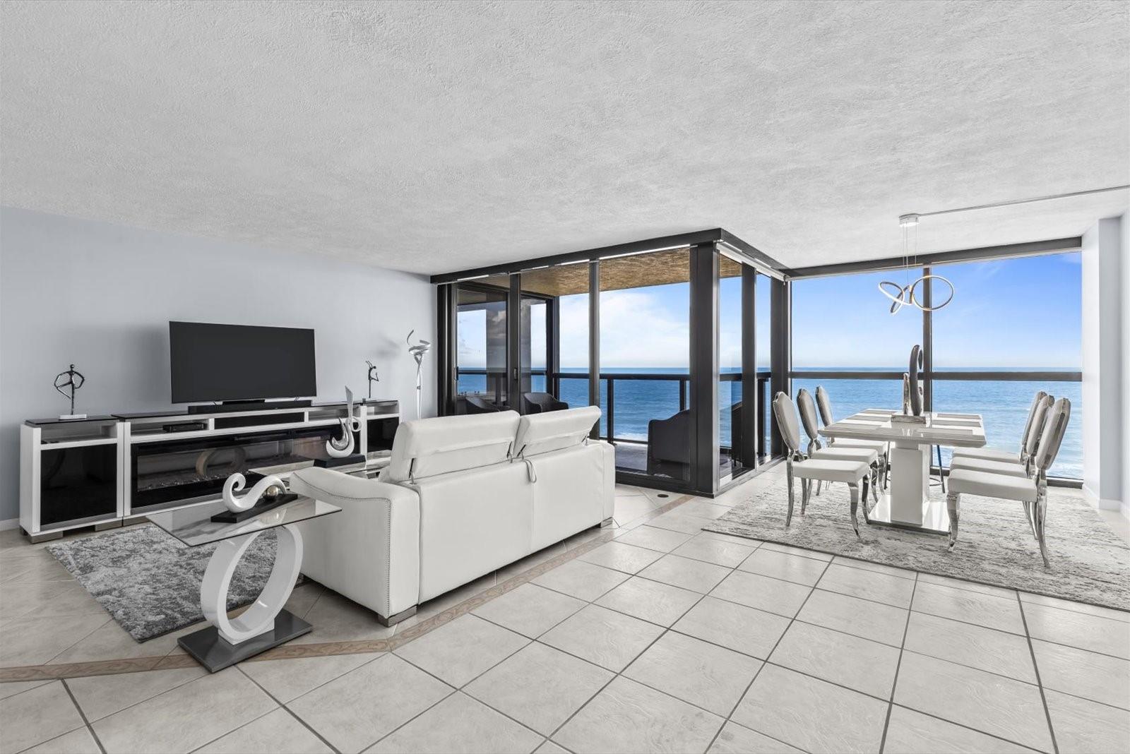 HUTCHINSON ISLAND CLUB - Residential