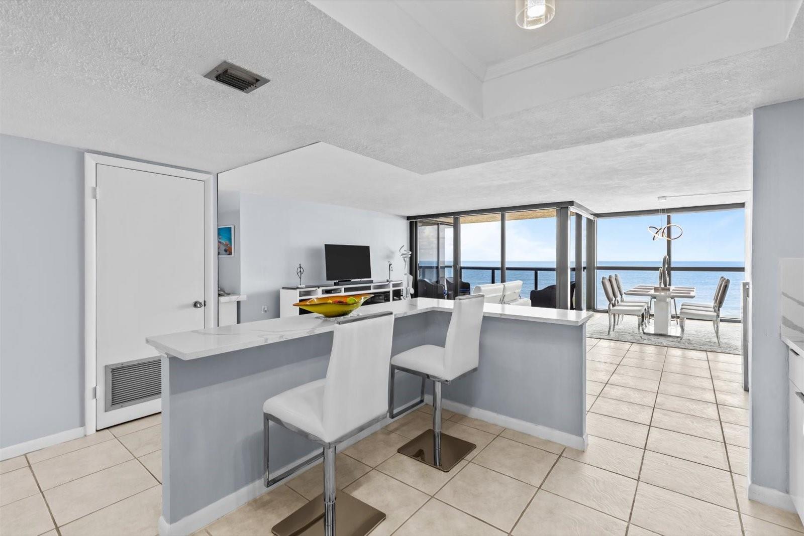 HUTCHINSON ISLAND CLUB - Residential