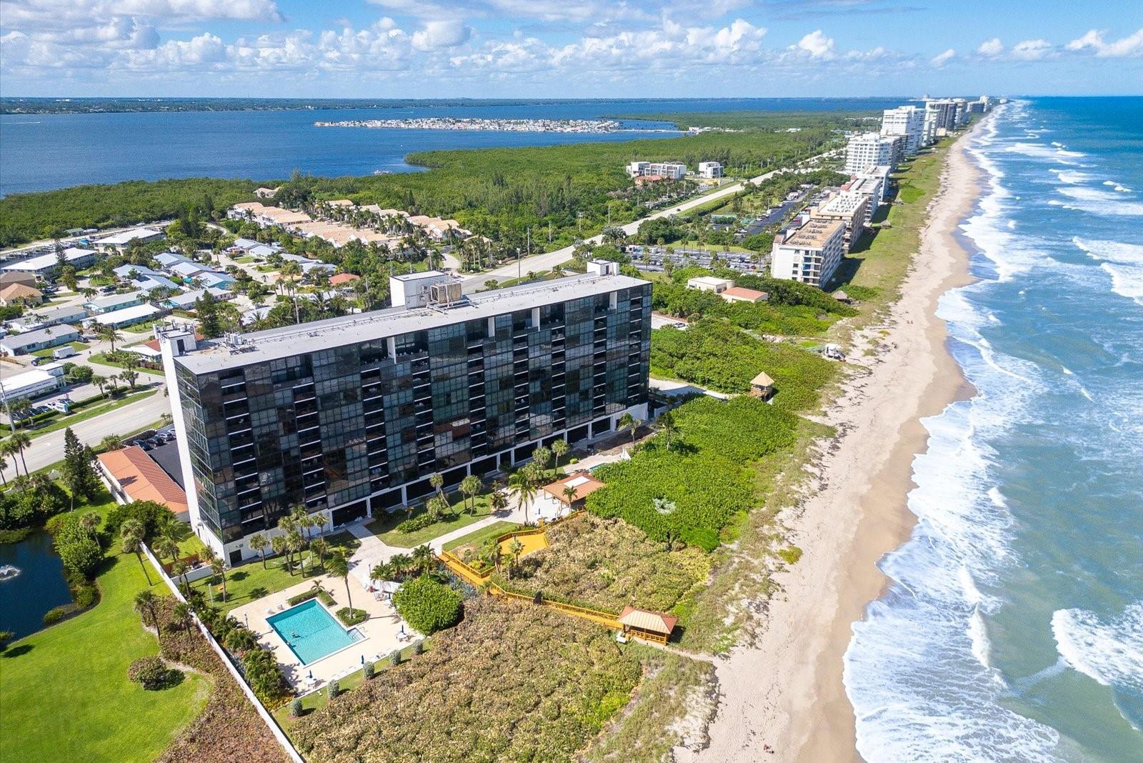 HUTCHINSON ISLAND CLUB - Residential