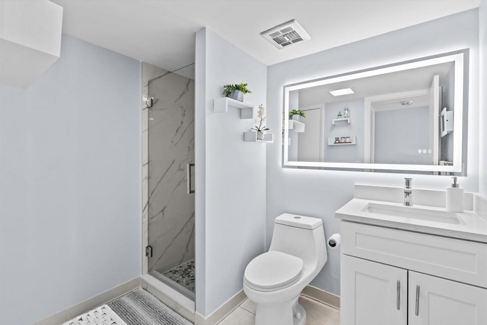 HUTCHINSON ISLAND CLUB - Residential