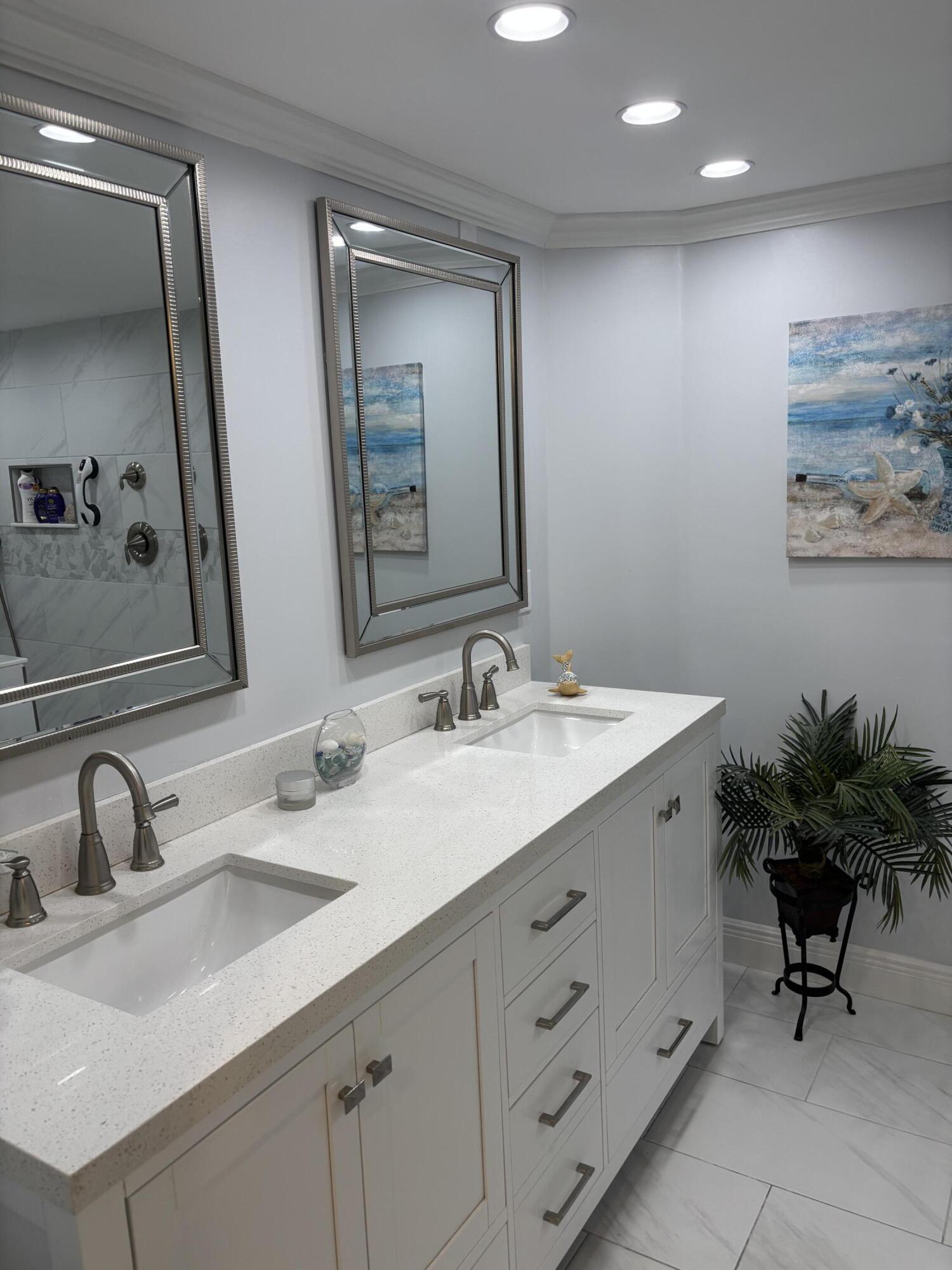 PELICAN POINTE CONDO - Residential