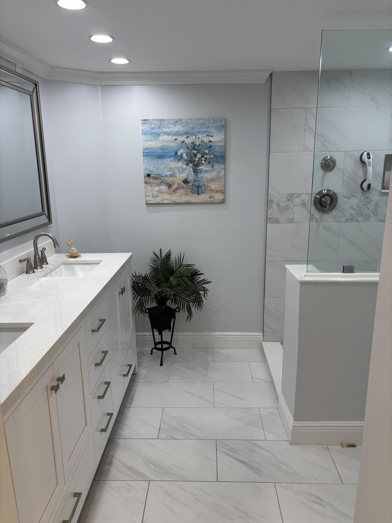 PELICAN POINTE CONDO - Residential