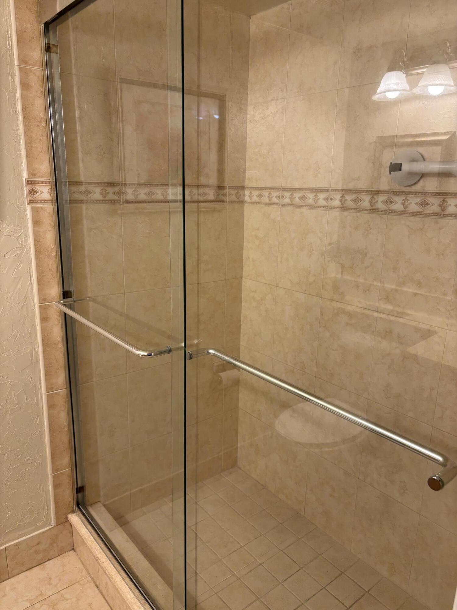 PELICAN POINTE CONDO - Residential