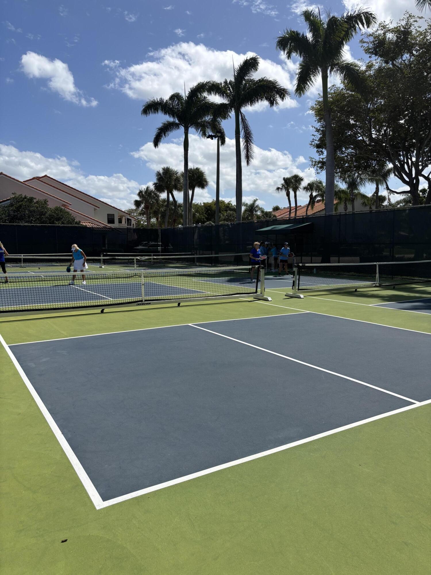 PELICAN POINTE CONDO - Residential