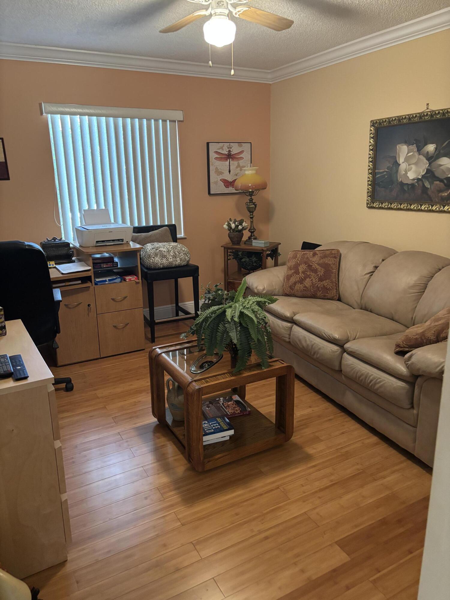 PELICAN POINTE CONDO - Residential