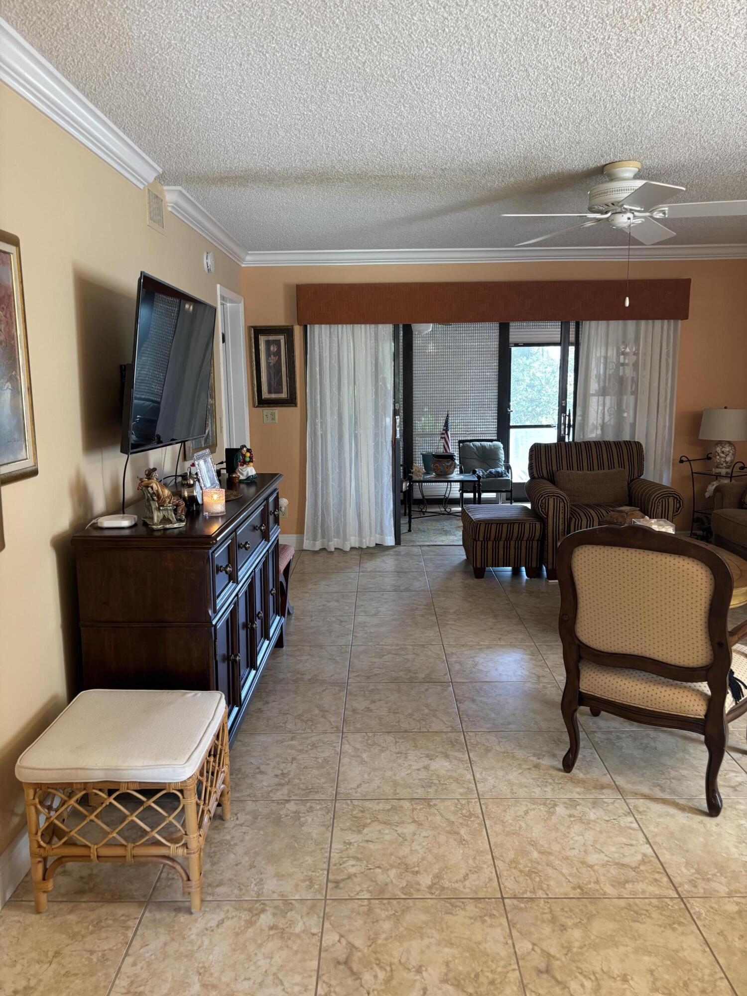 PELICAN POINTE CONDO - Residential