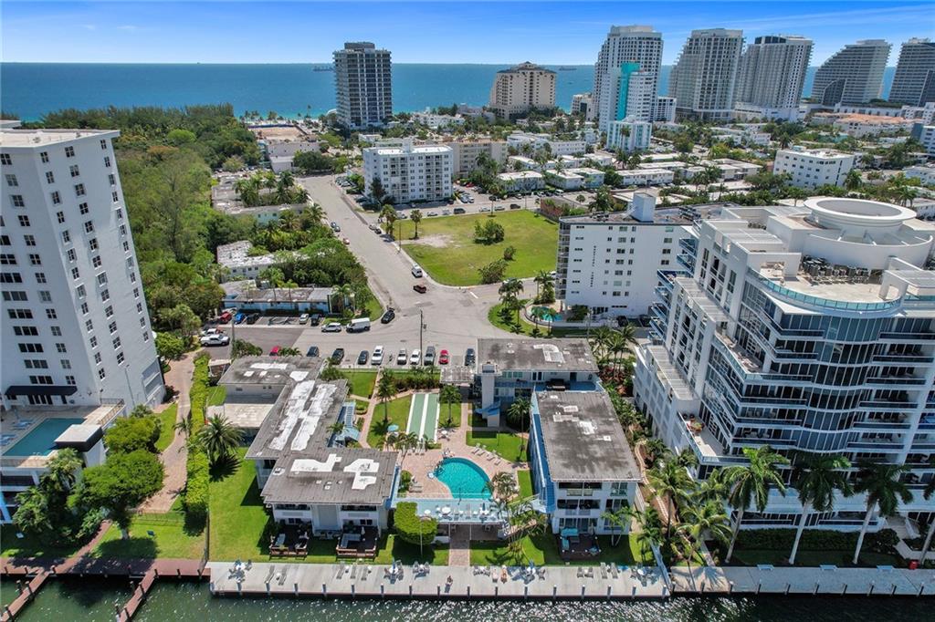 Holiday Isle Yacht Club - Residential