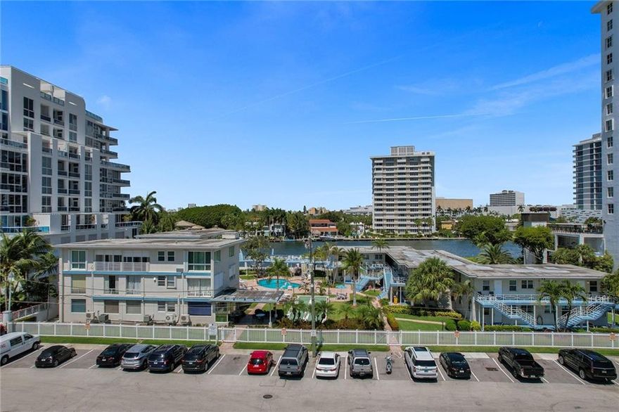 Attention Investors: Mid-Century Modern, Fully Furnished, 1 Bedroom condo located directly on the East side of the Intracoastal and only 2 blocks from the beautiful sandy beaches of Fort Lauderdale. Holiday Isle Yacht Club amenities consist of a swimming pool, lounge area, boat dock, barbeque grills, shuffleboard, and multiple sunning areas. Walk to the beach or take the Water Taxi (stops at the building upon request) to the fabulous restaurants on the world famous Las Olas Boulevard. Airbnb & Vrbo friendly, or owners may use the on-site manager should they wish. Rent for a day, week, month, or year!