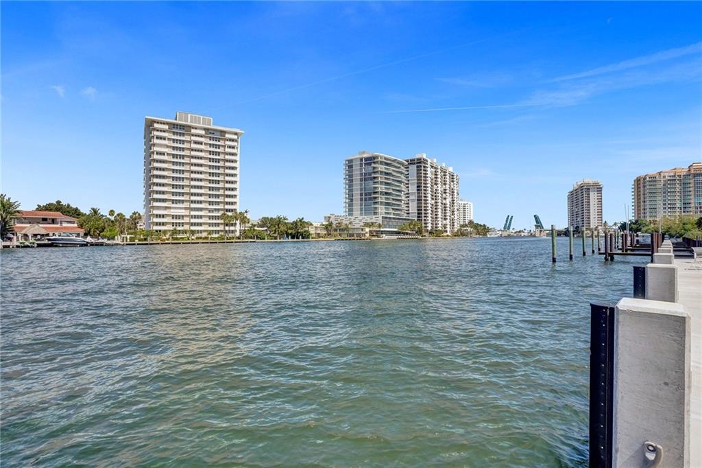 Holiday Isle Yacht Club - Residential