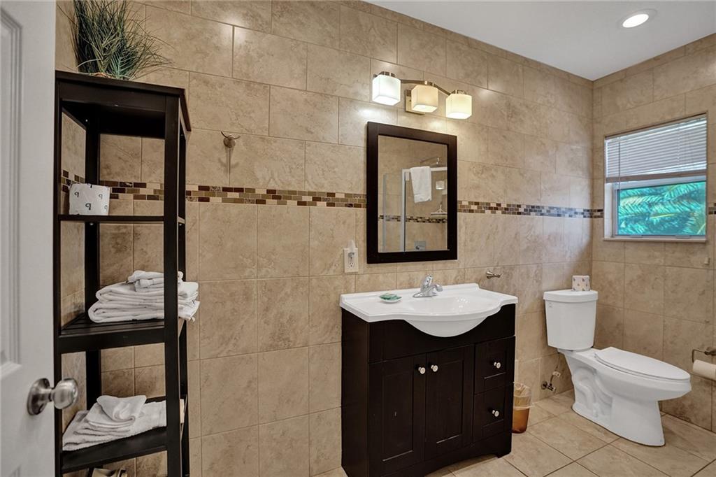 Holiday Isle Yacht Club - Residential