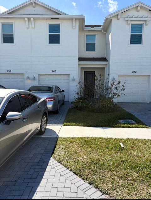 866 SE Grovebush Lane Port St Lucie FL 34984