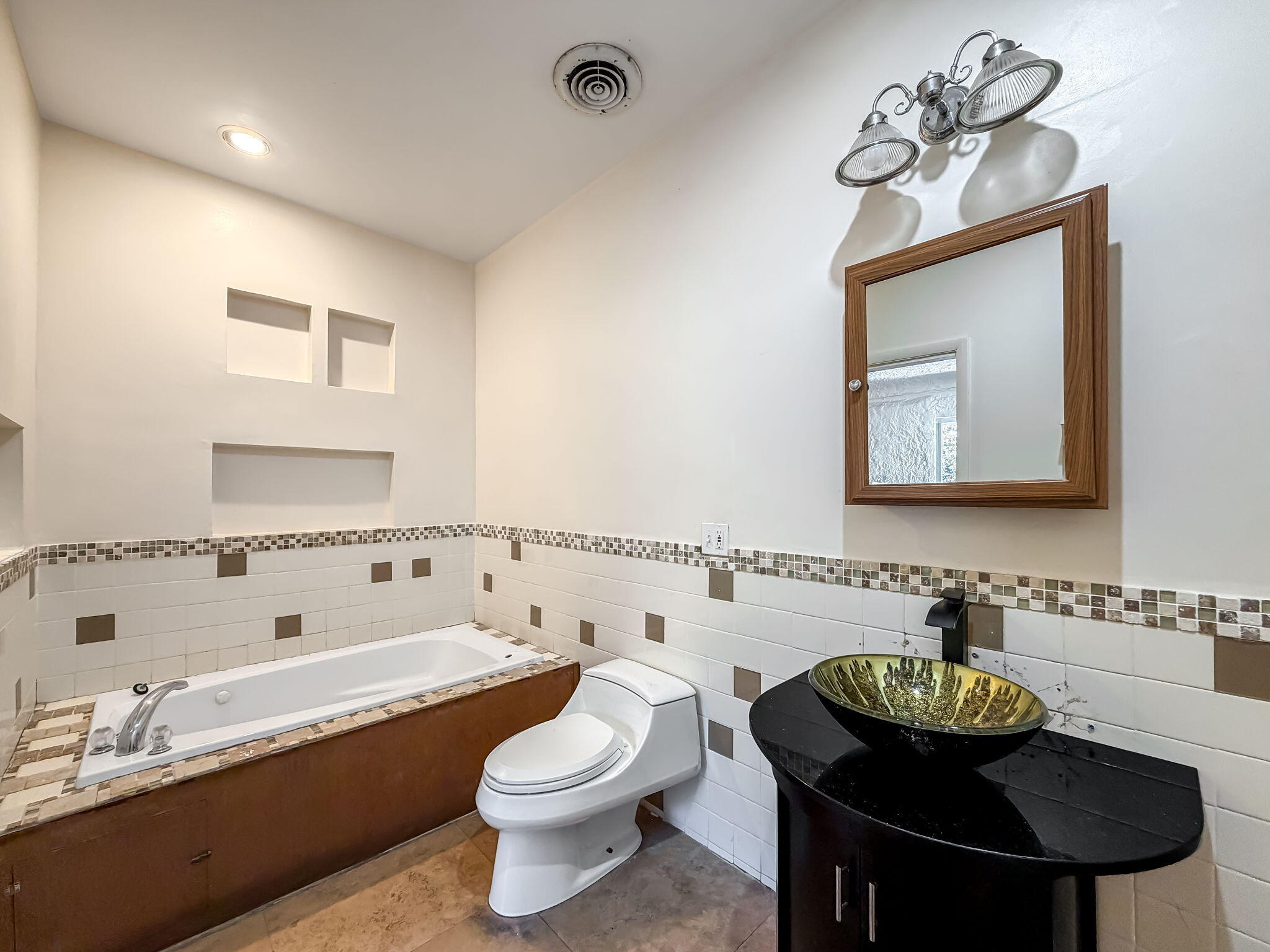 NORTHWOOD ADD - Residential Income