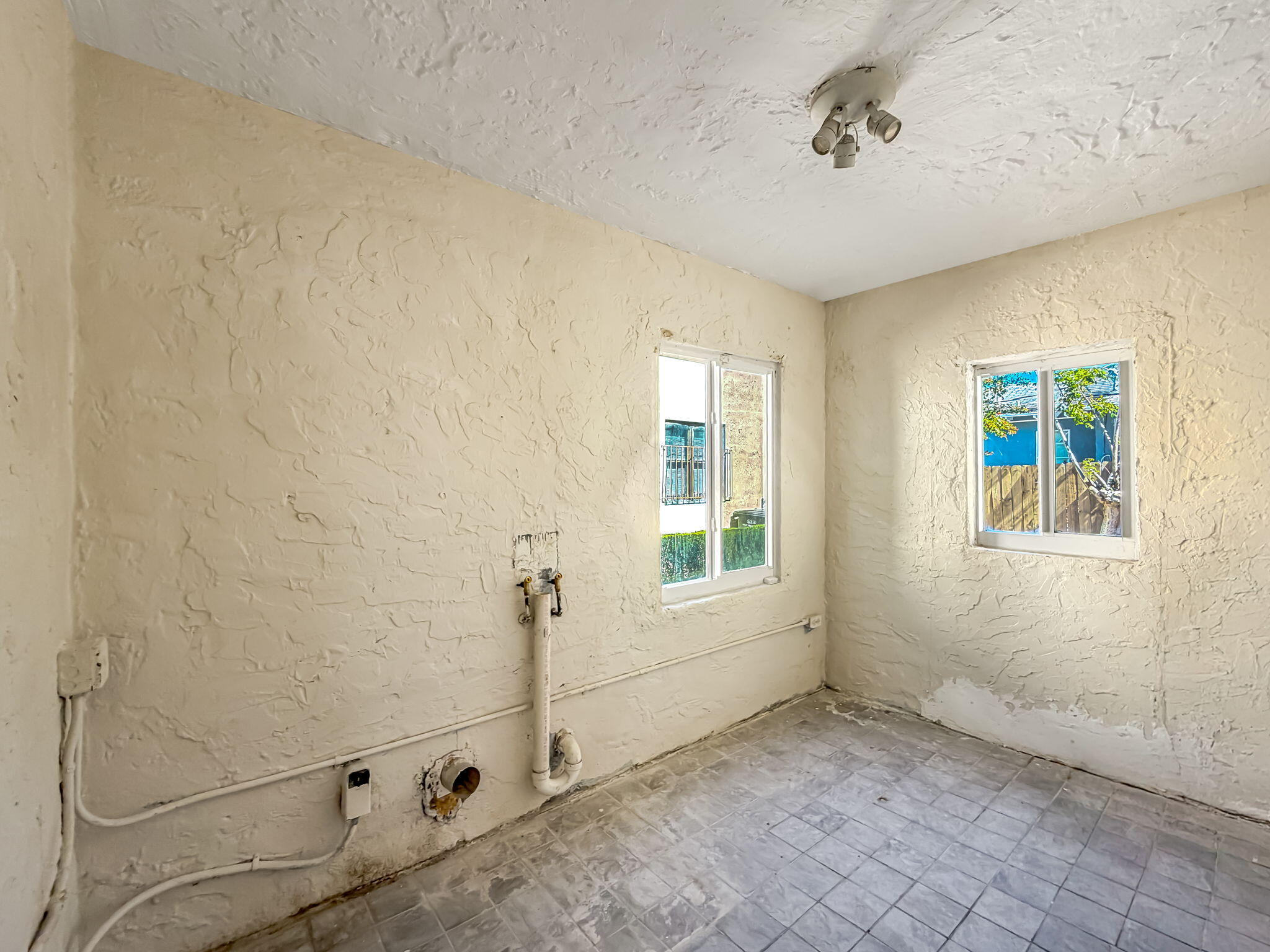 NORTHWOOD ADD - Residential Income