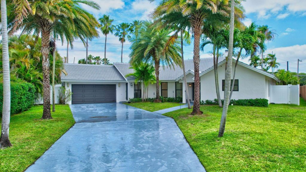 Photo of 5535 Wind Drift Lane, Boca Raton, FL 33433 (MLS # R11092811)