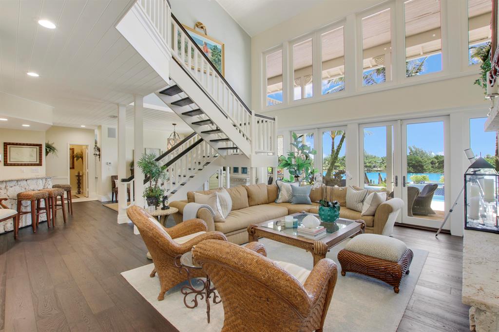 INDIAN HILLS - Residential