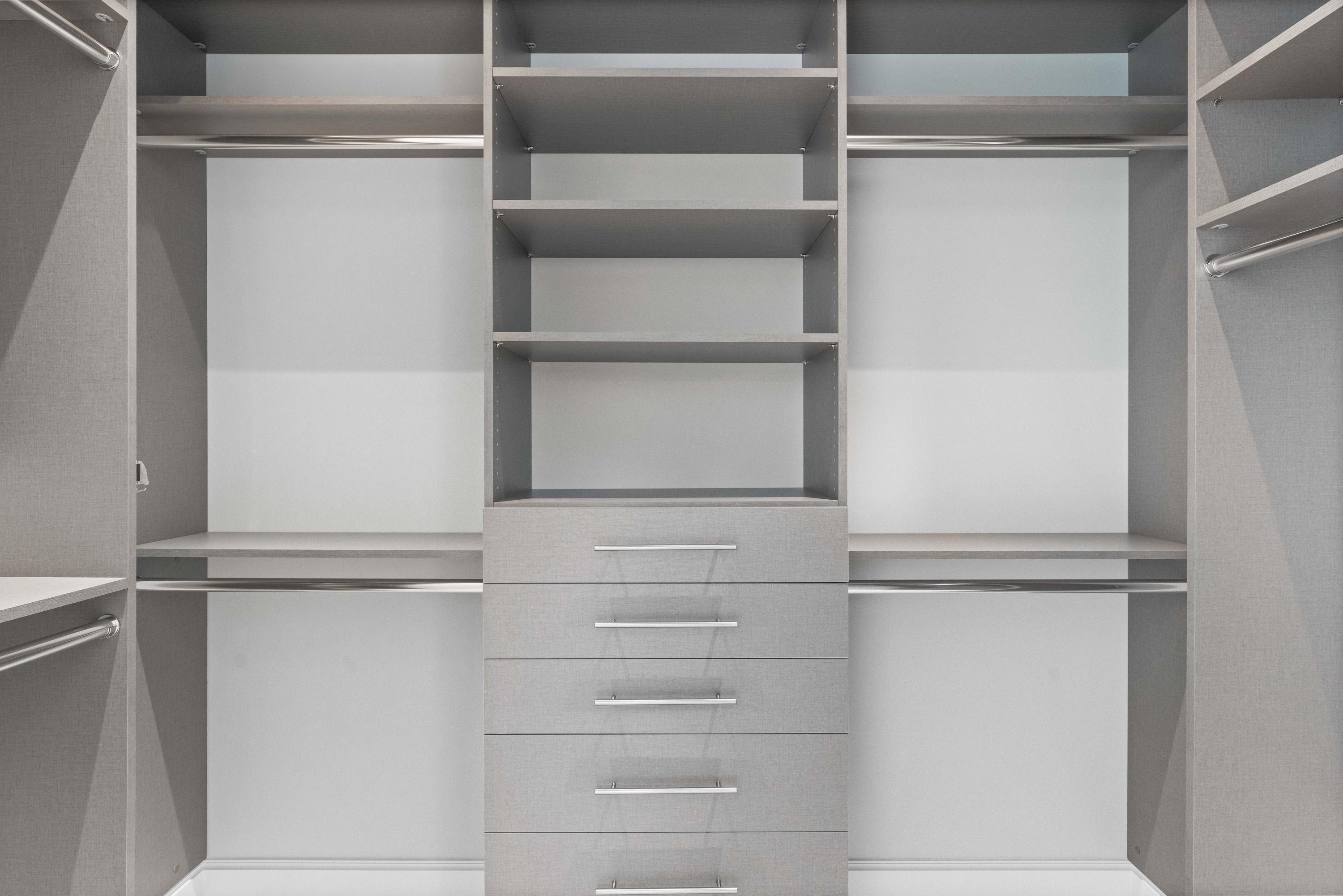 ADMIRALS COVE - Residential