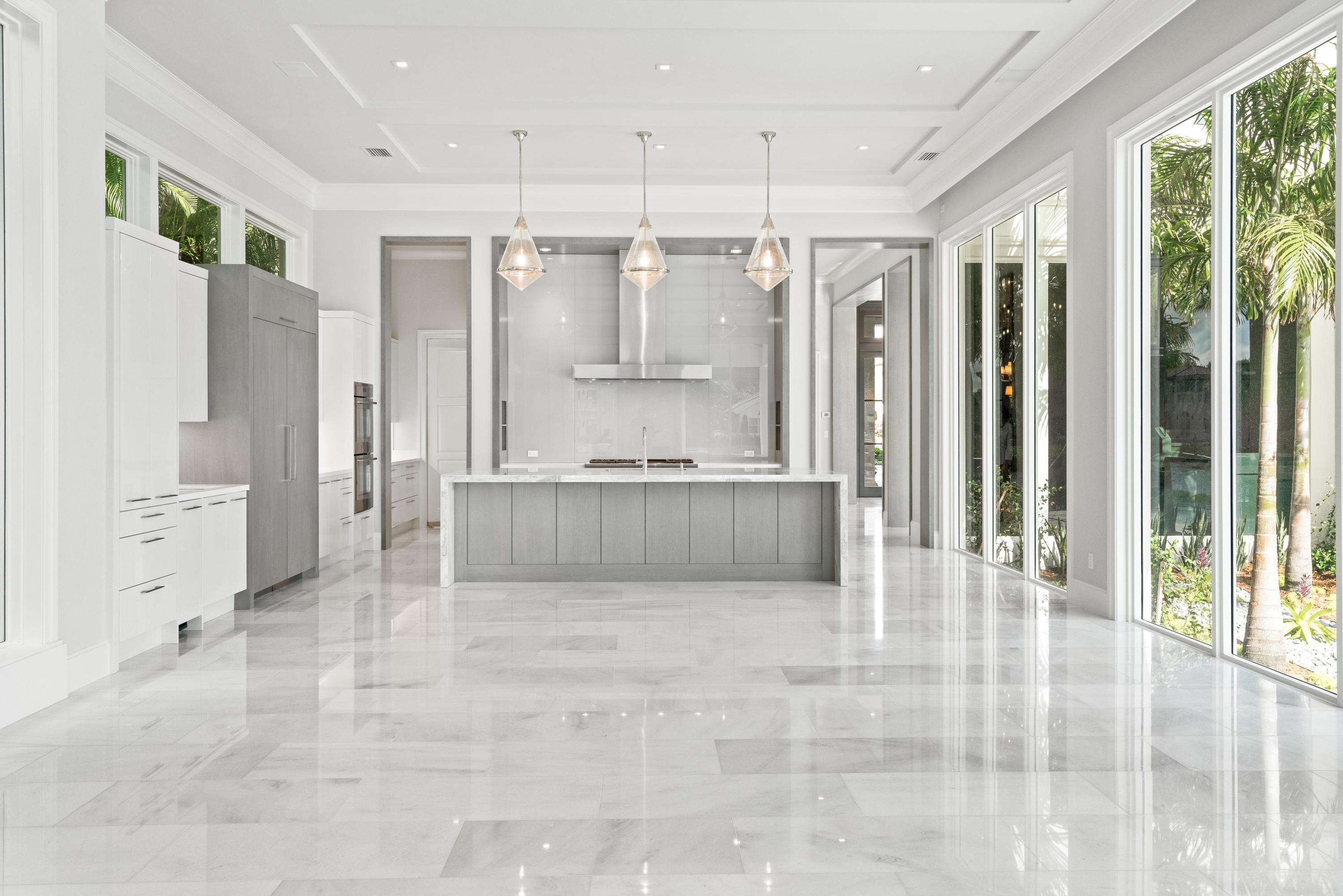 ADMIRALS COVE - Residential