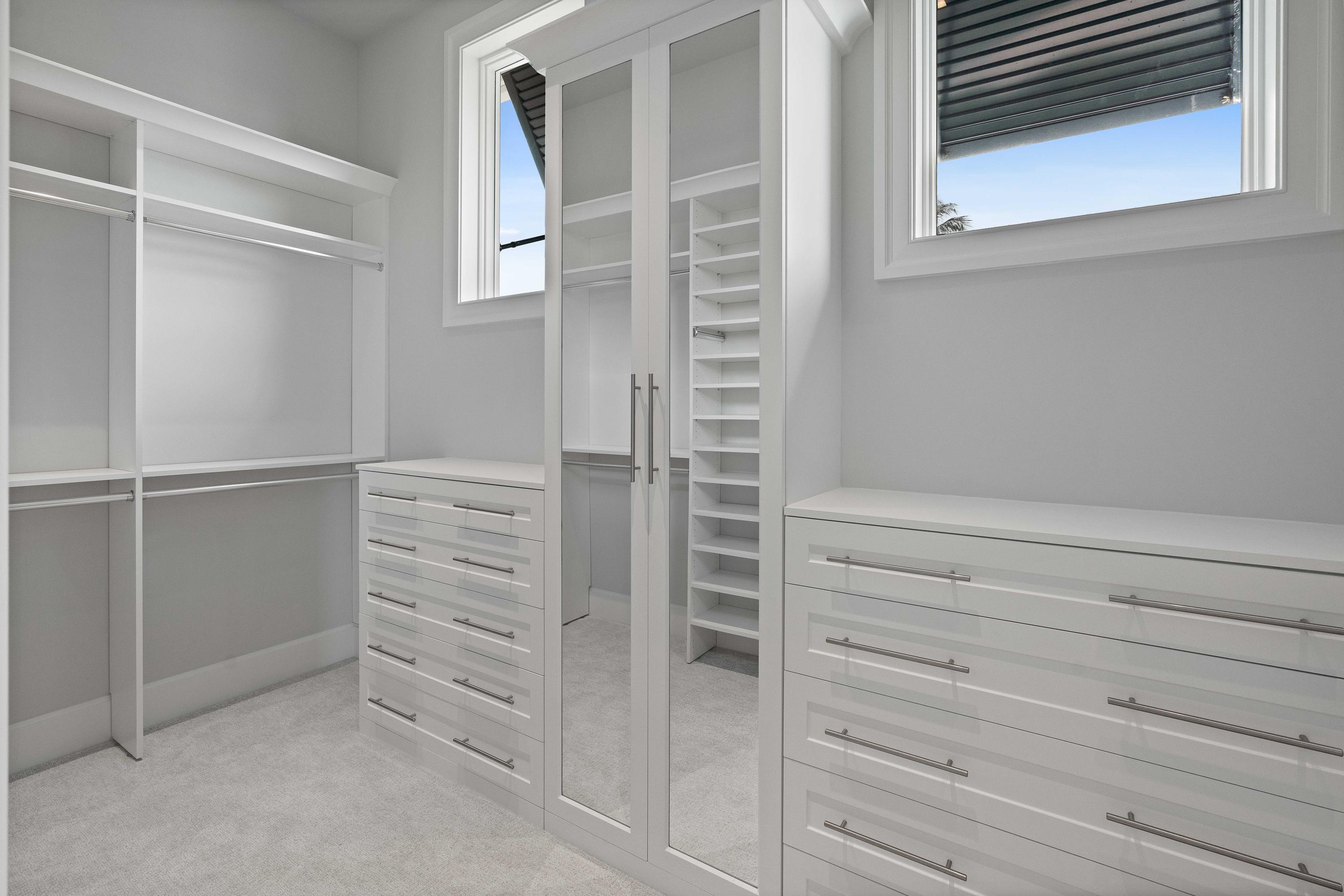 ADMIRALS COVE - Residential