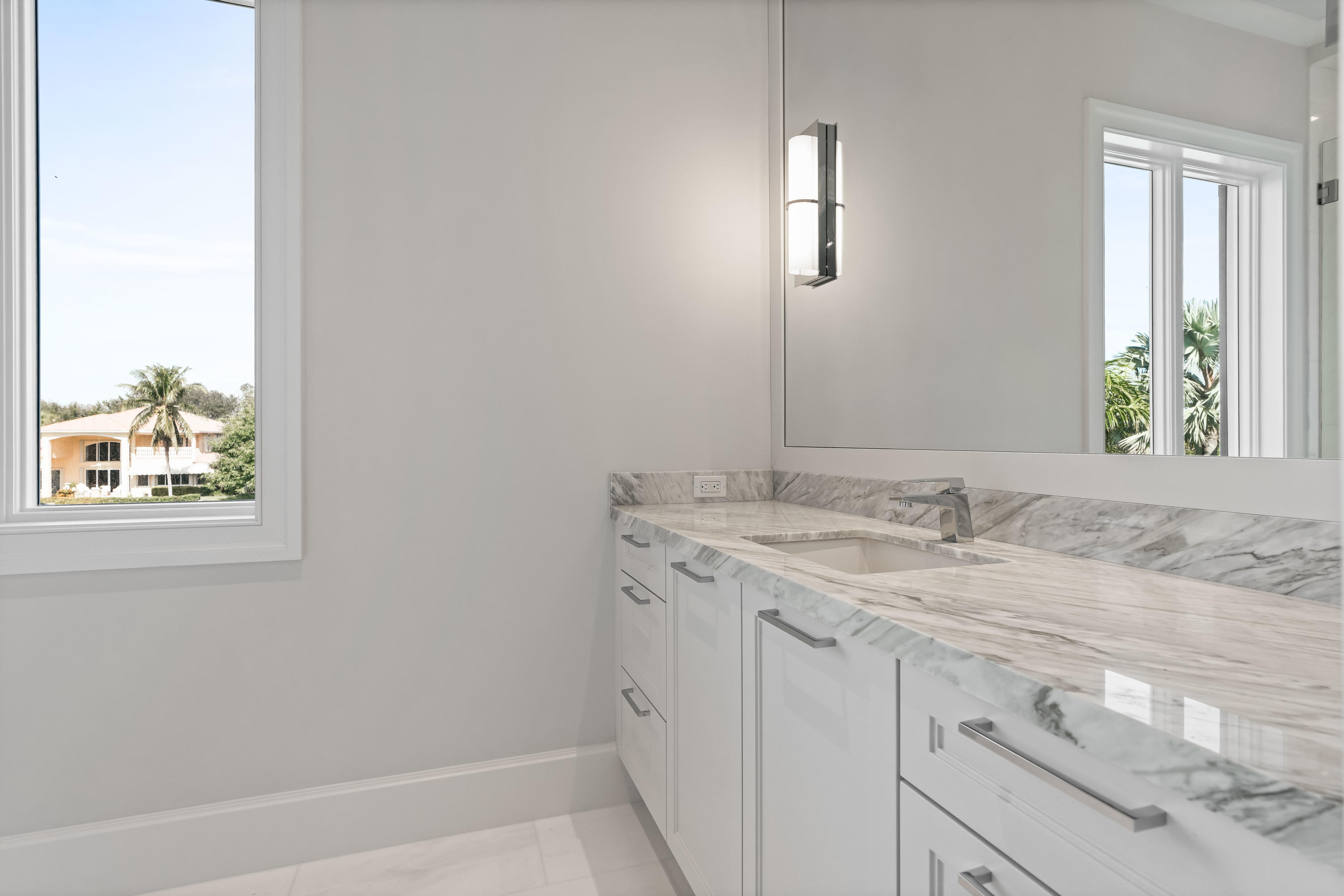 ADMIRALS COVE - Residential