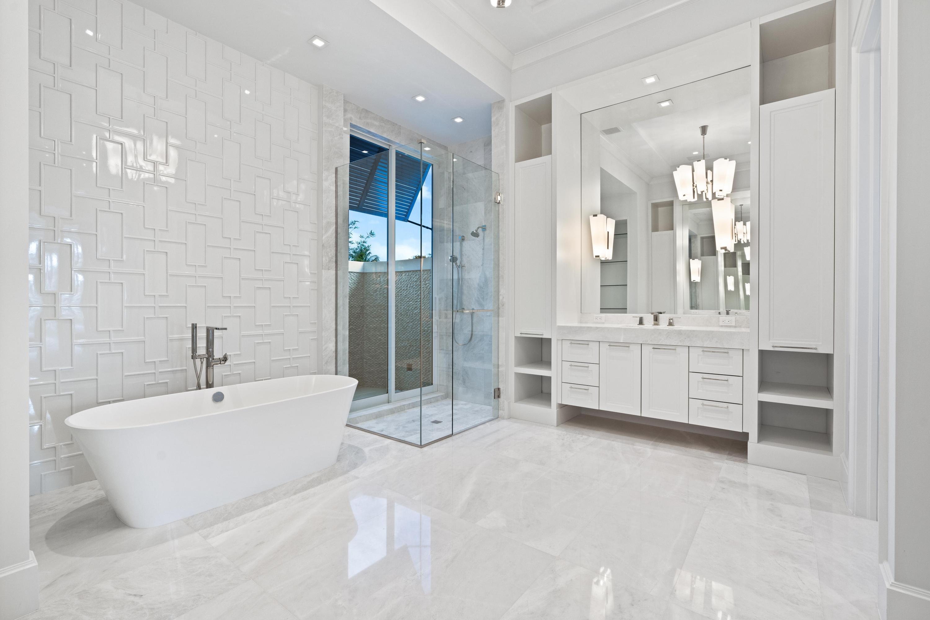 ADMIRALS COVE - Residential