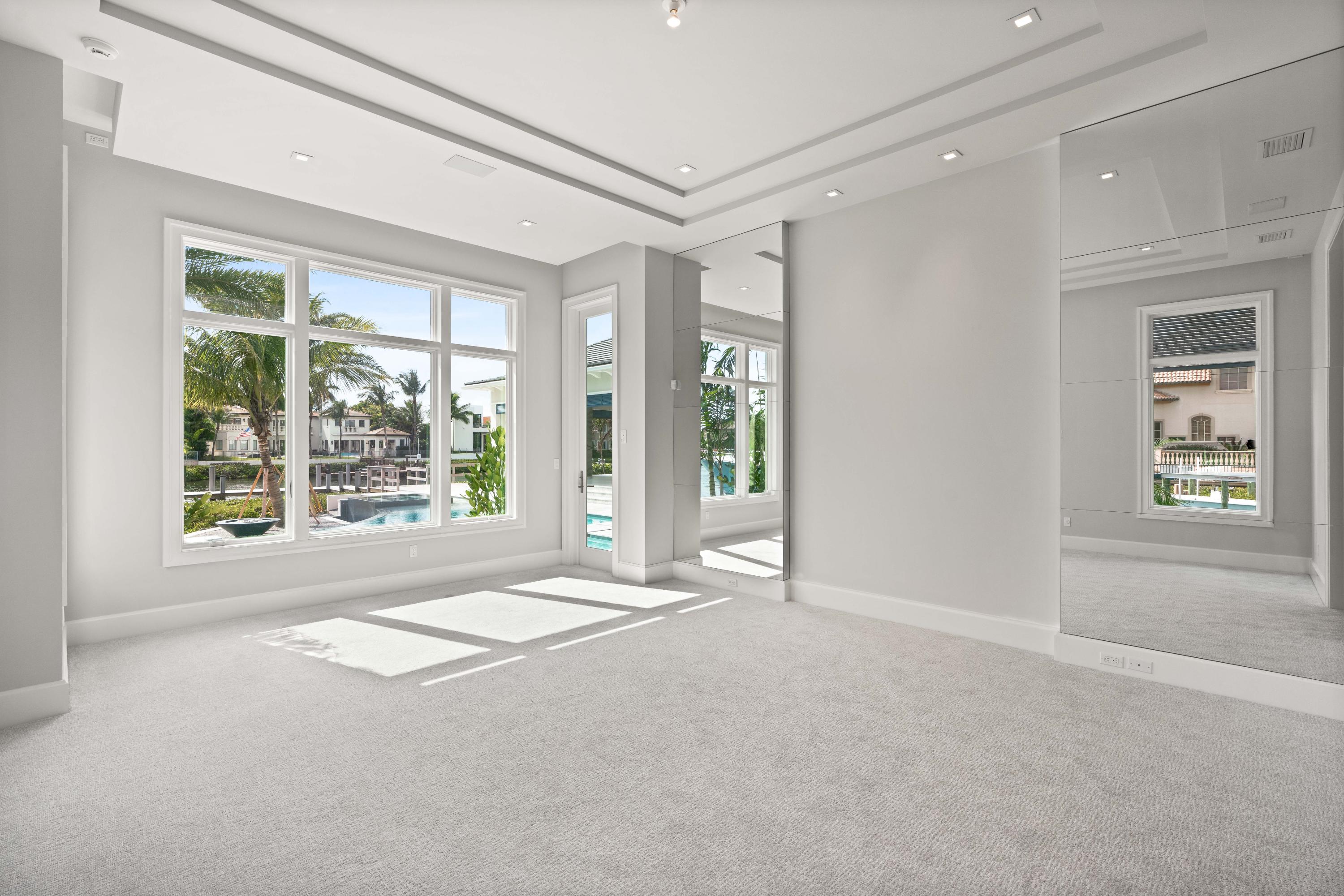 ADMIRALS COVE - Residential