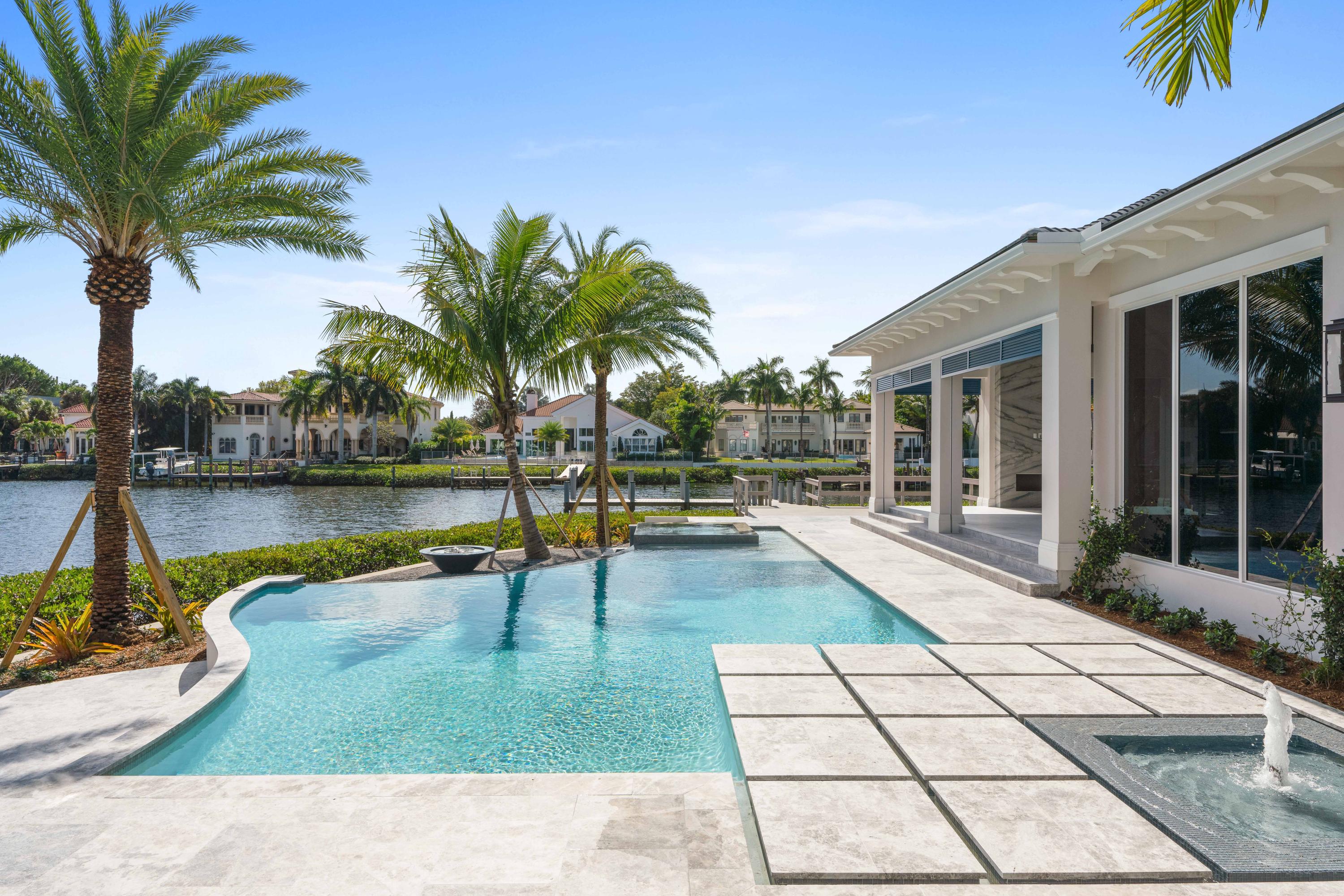 ADMIRALS COVE - Residential