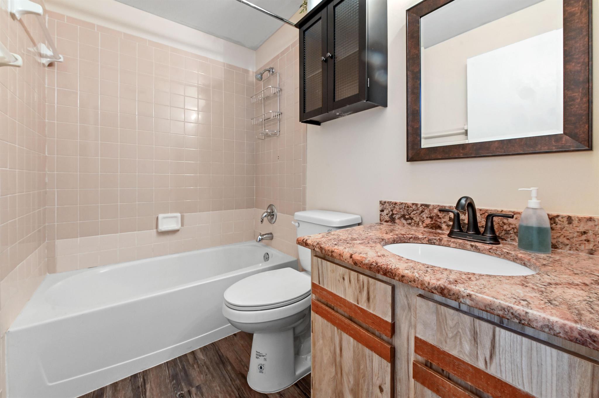 COUNTERPOINT ESTATES - Residential