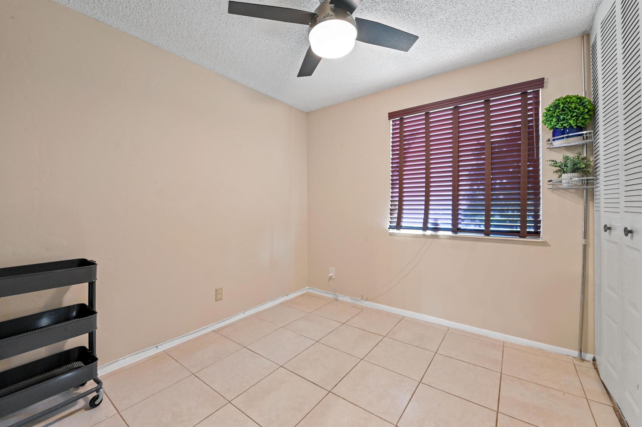 COUNTERPOINT ESTATES - Residential