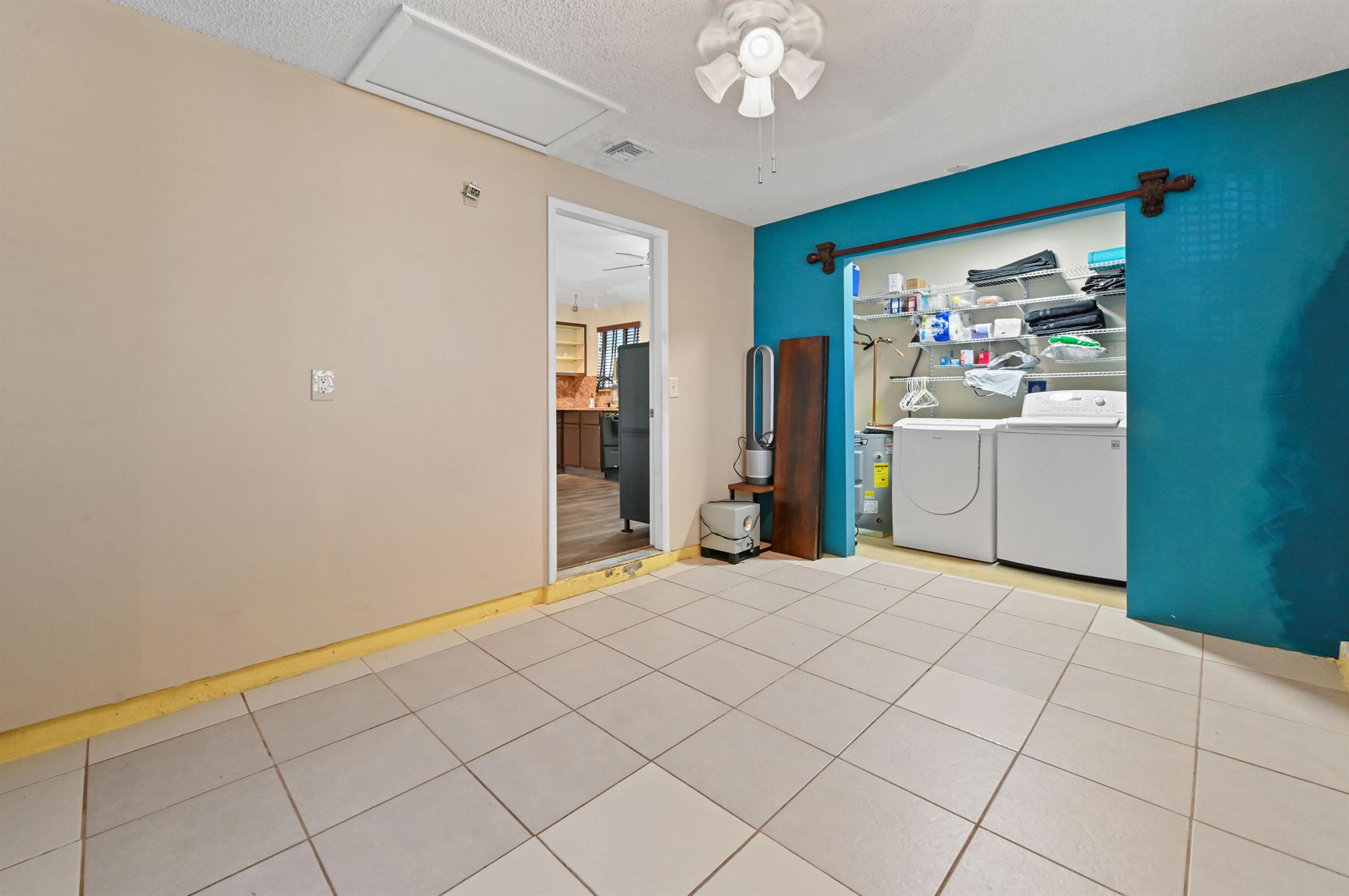 COUNTERPOINT ESTATES - Residential