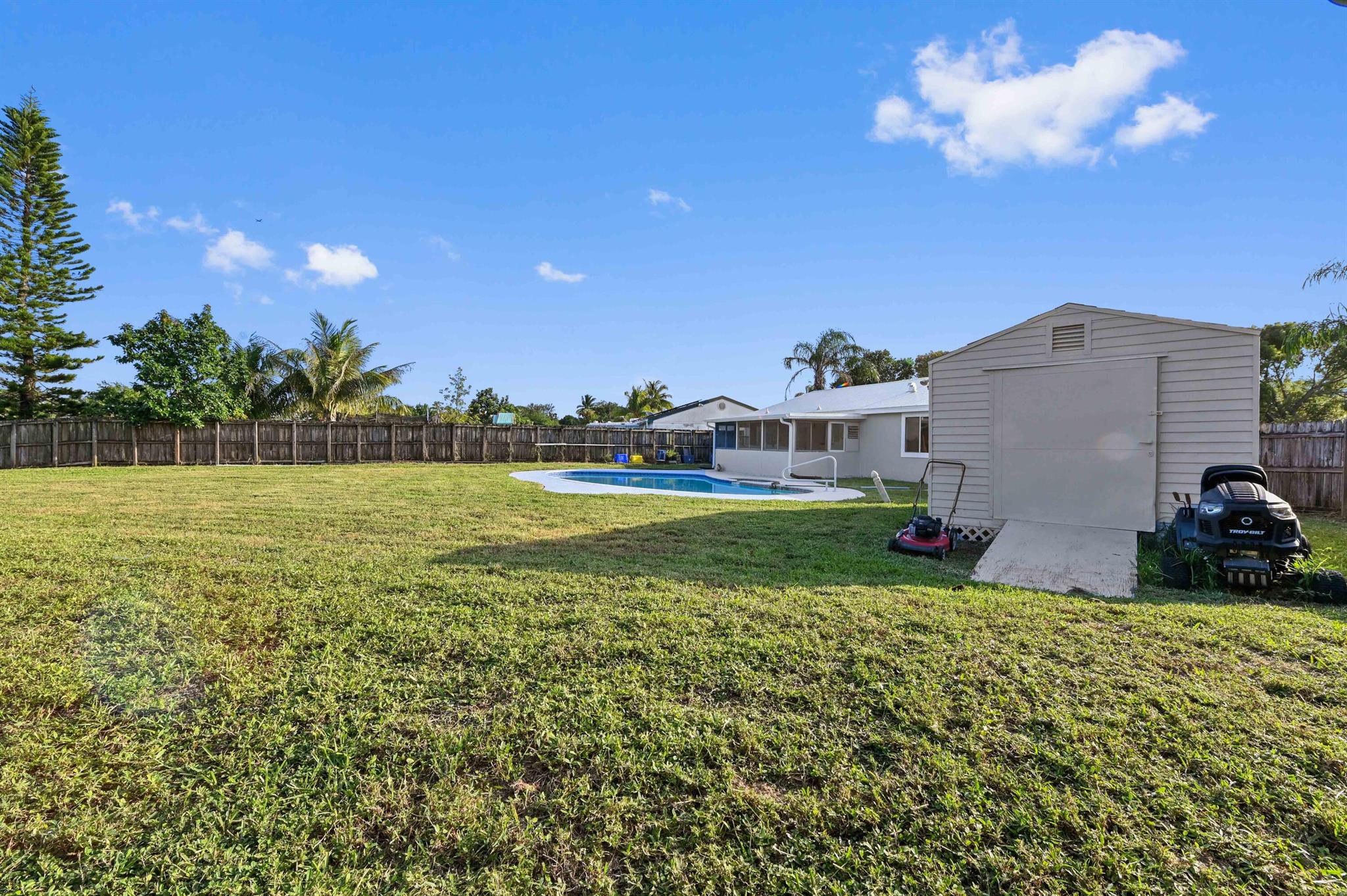 COUNTERPOINT ESTATES - Residential