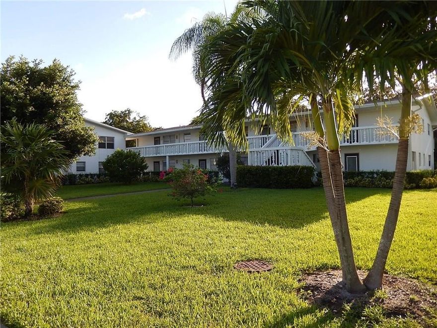 Lovely 1 bedroom 1.5 bath condo that backs up to a wooded area to enjoy the views and no neighbors. Enjoy your open family room and dining room. Nice kitchen with pass through perfect for serving. Enjoy the walk up. Directly next door to the building pool to enjoy a nice swim or some socializing with friends and neighbors.