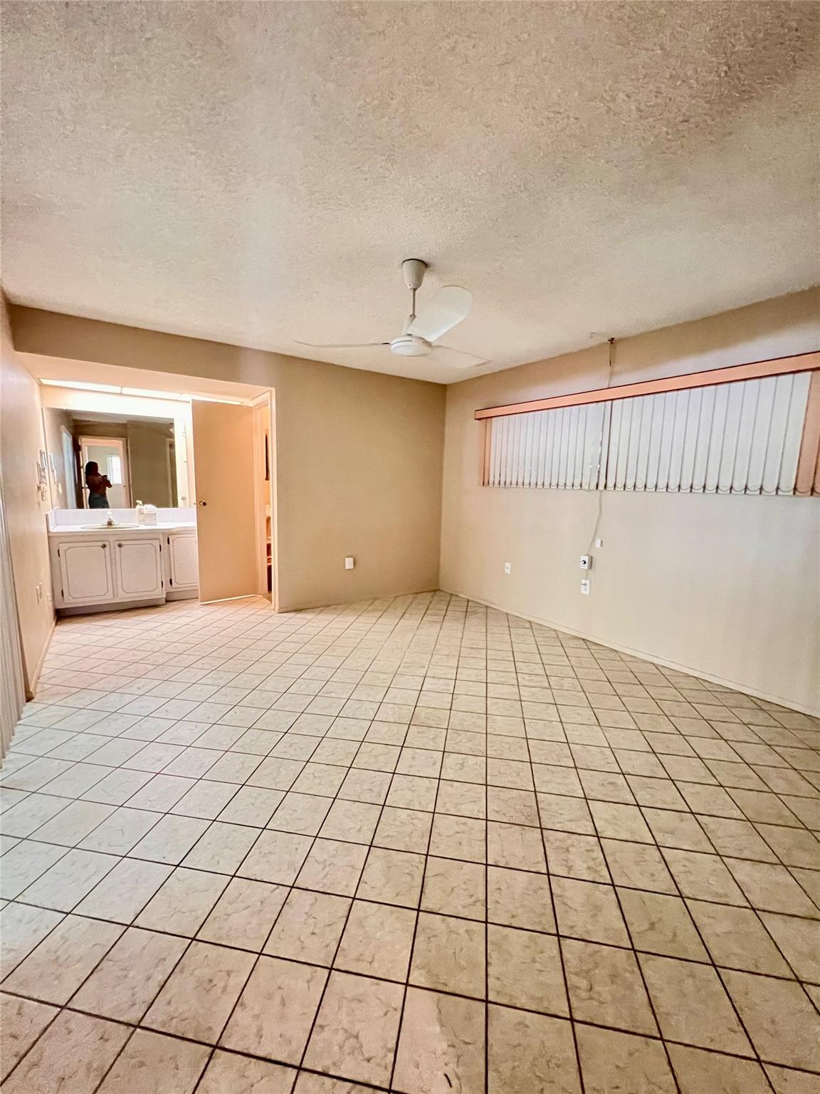 Sunrise Golf Village Sec - Residential