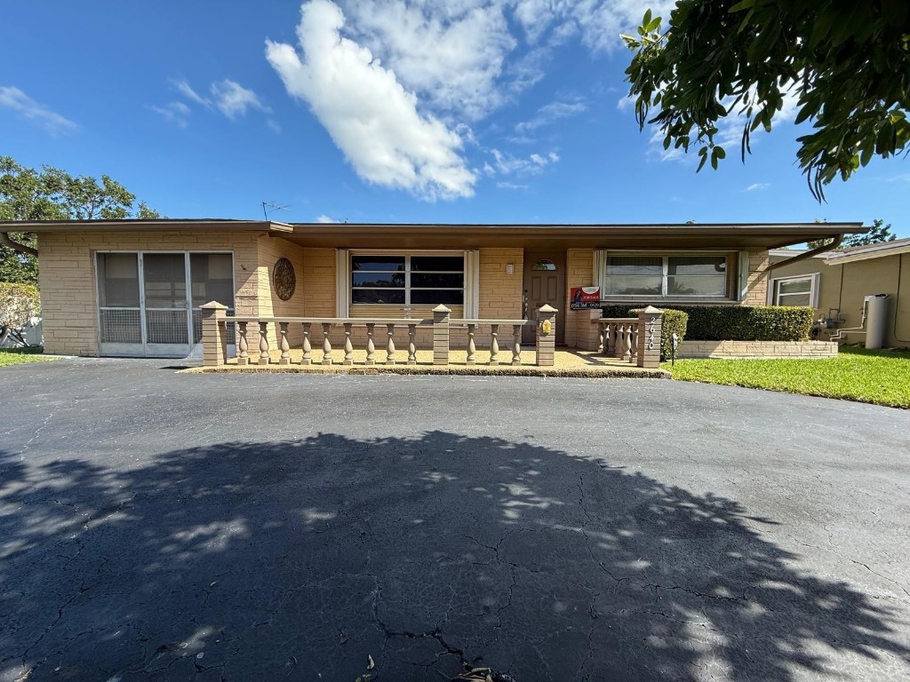 Sunrise Golf Village Sec - Residential